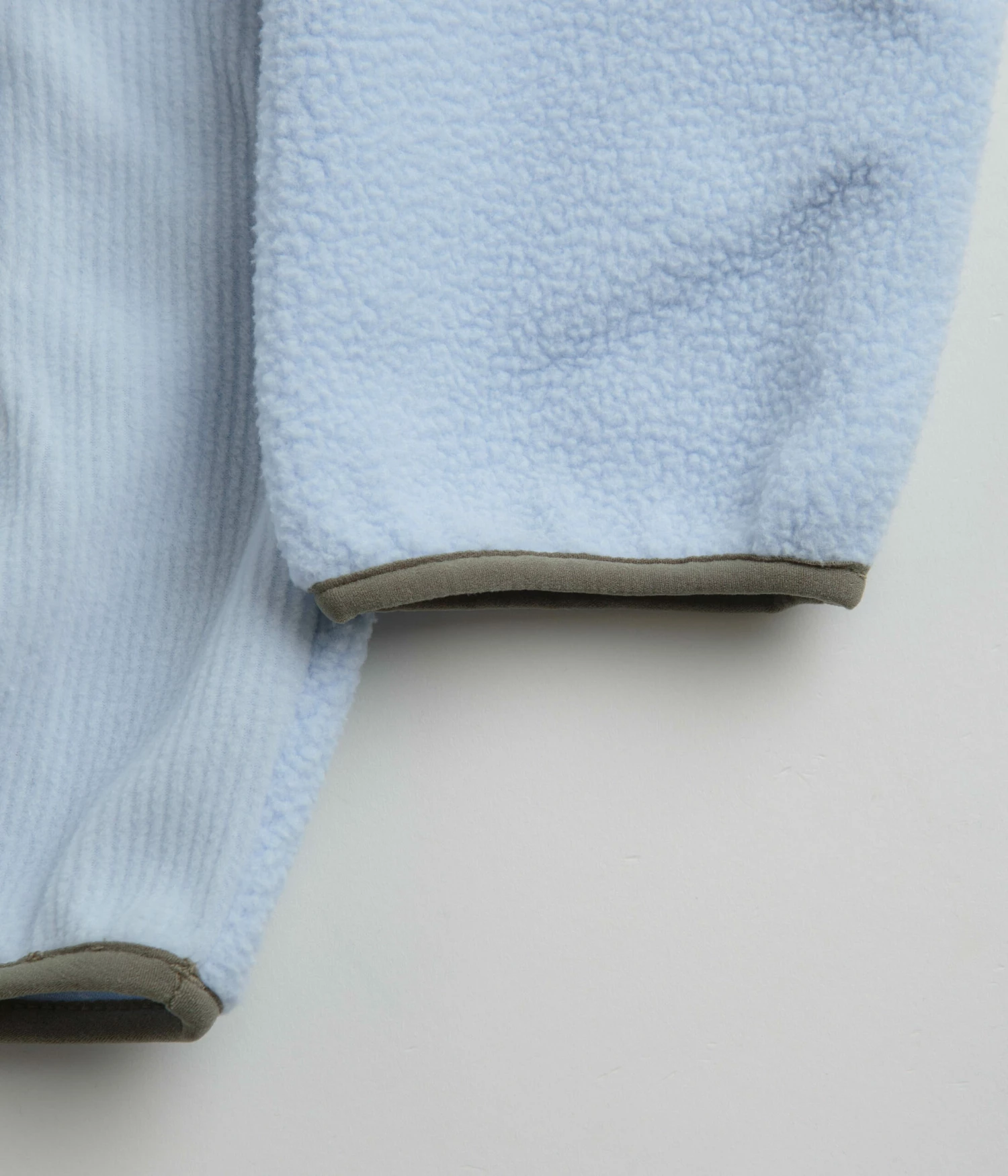 Columbia Riptide Fleece - Whisper / Stone Green / Napa Green 5 Columbia Riptide Fleece - Whisper / Stone Green / Napa Green - Image 4