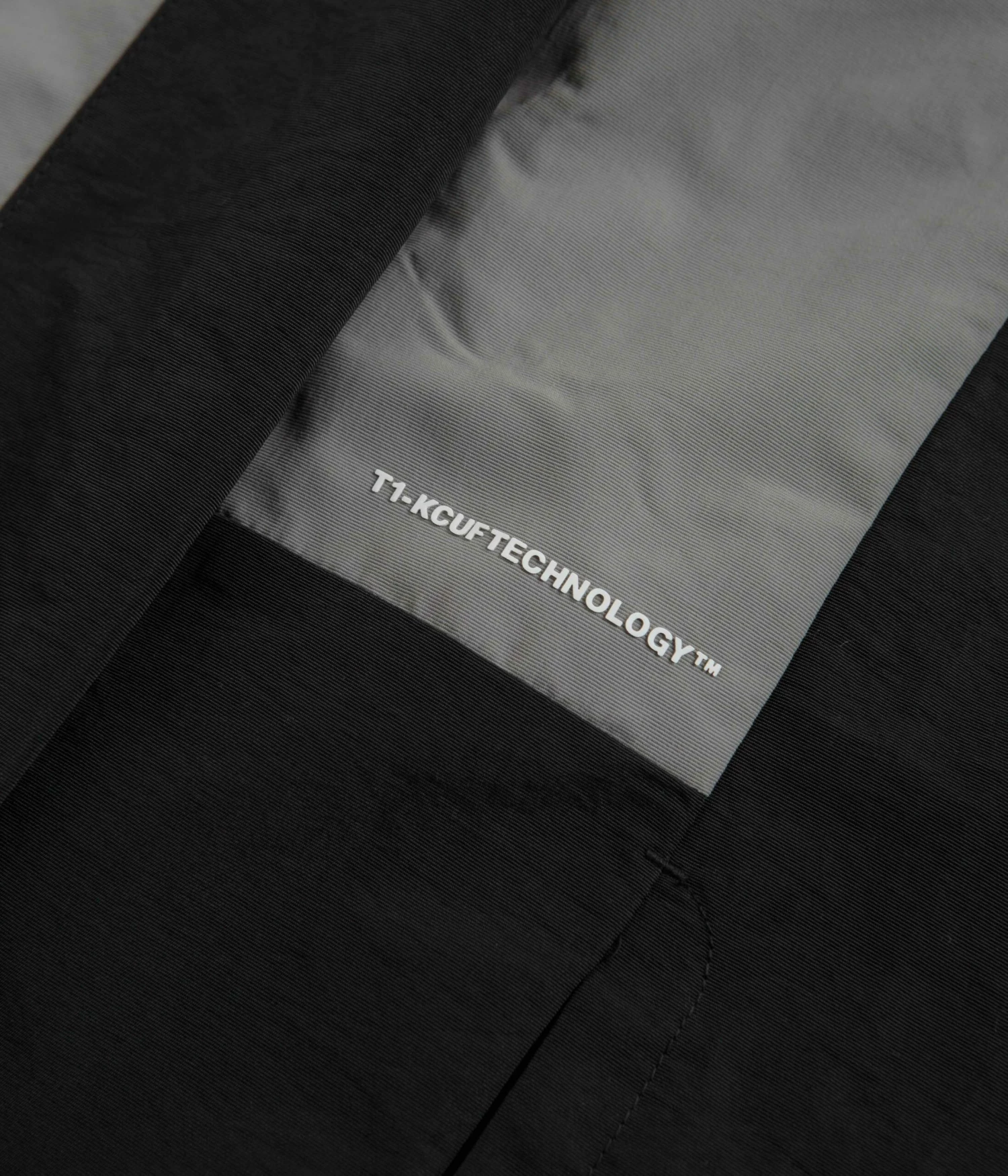 HUF Set Shell Jacket - Black 6 HUF Set Shell Jacket - Black - Image 4