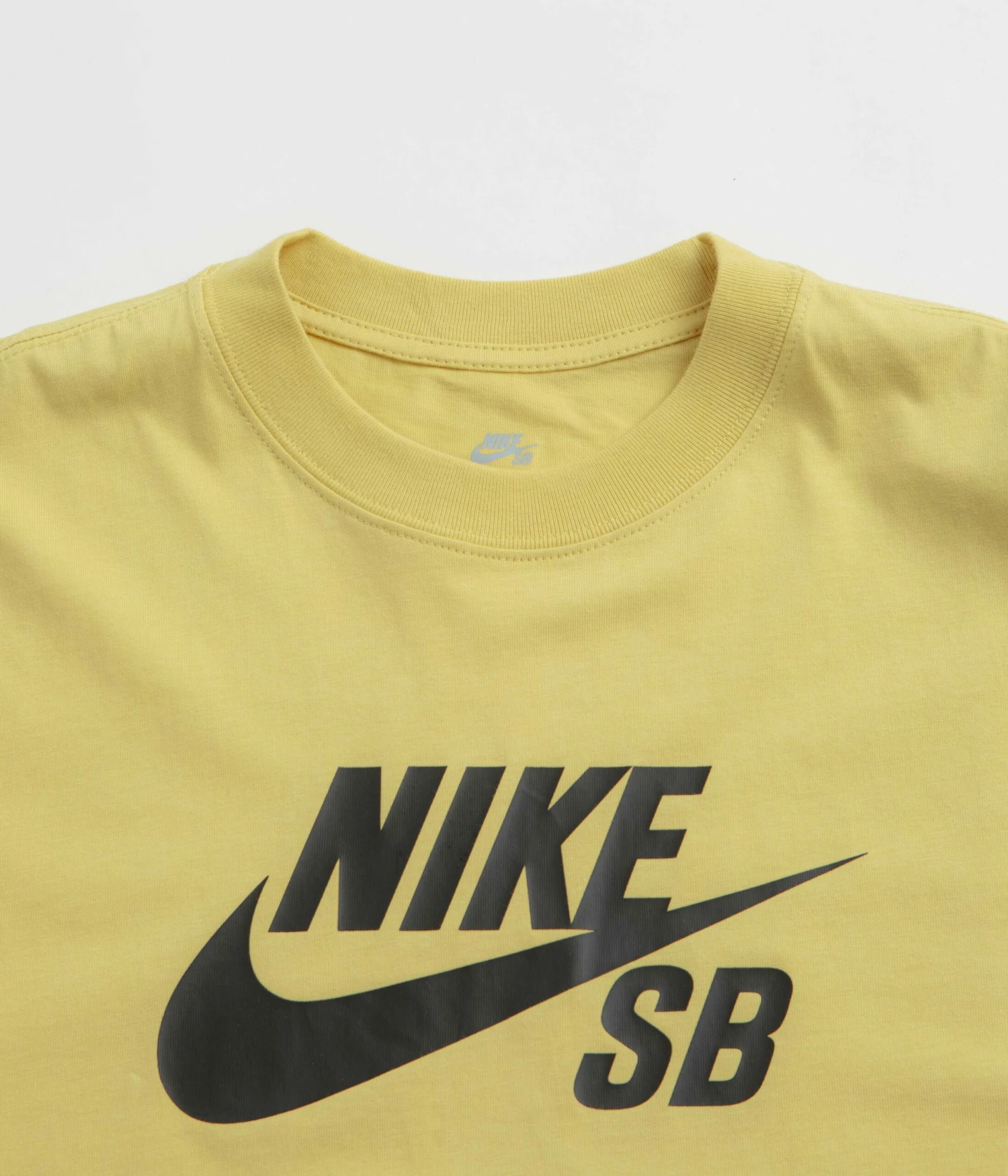 Nike SB Large Logo T-Shirt - Saturn Gold 4 Nike SB Large Logo T-Shirt - Saturn Gold - Image 2