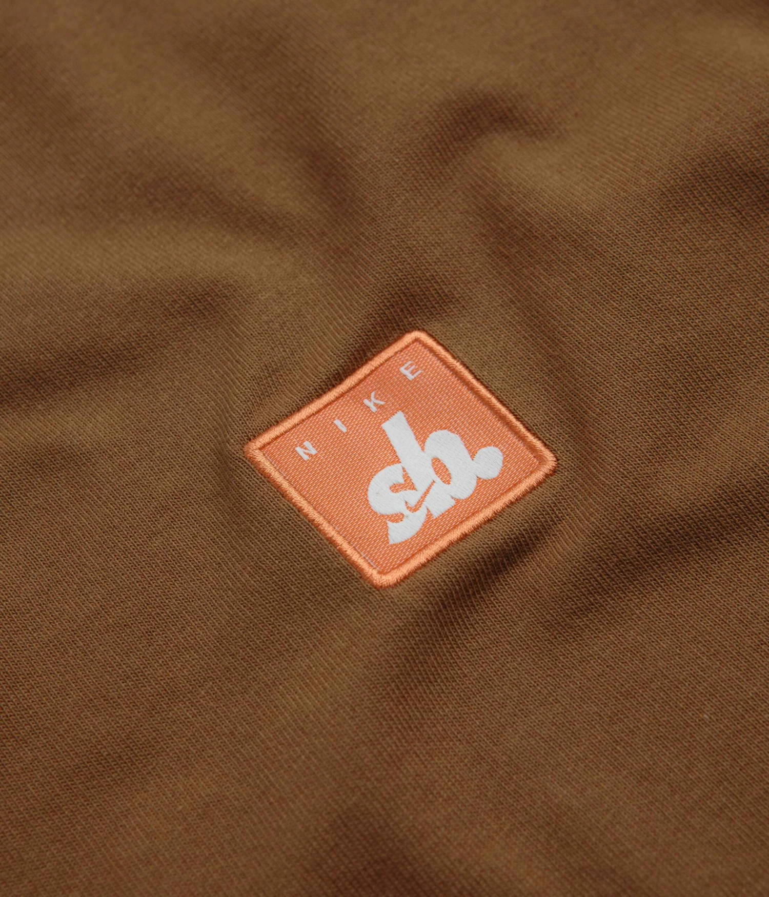 Nike SB Patch Logo T-Shirt - Light British Tan 5 Nike SB Patch Logo T-Shirt - Light British Tan - Image 3