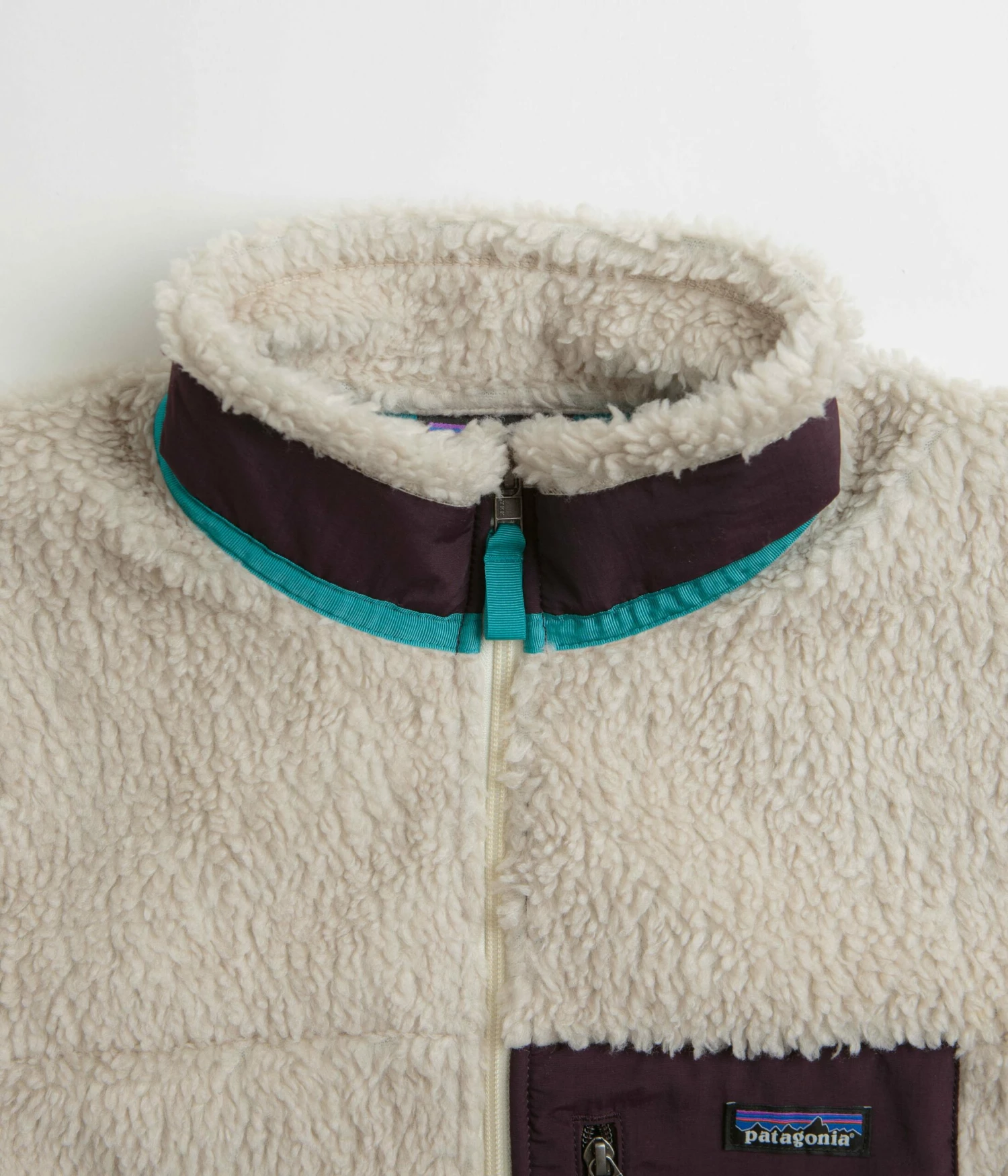 Patagonia Classic Retro-X Jacket - Natural / Obsidian Plum 6 Patagonia Classic Retro-X Jacket - Natural / Obsidian Plum - Image 4